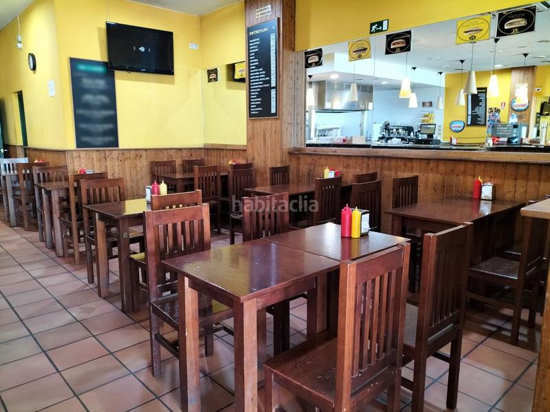 Foto 0ad1958d-e0ef-415d-be90-2340e2f10585. Trapasso locale commerciale con riscaldamento in Centre Sant Boi de Llobregat