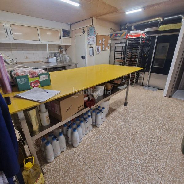 Foto 4ac5bf9e-8b4a-4e3f-b84e-defcee094e66. Local comercial amb calefacció a Centre Viladecans