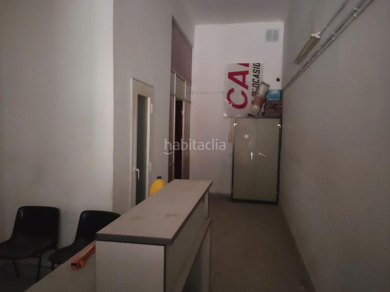 Foto 2e5b6bcb-de3c-45d5-9a0b-2ce09a45149a. Local comercial venta de local comercial en La Salut Badalona