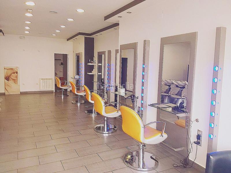 Foto 4270f2c4-3a92-458a-9d5e-852f166bf839. Local commercial avec chauffage dans Zona Industrial Barberà del Vallès