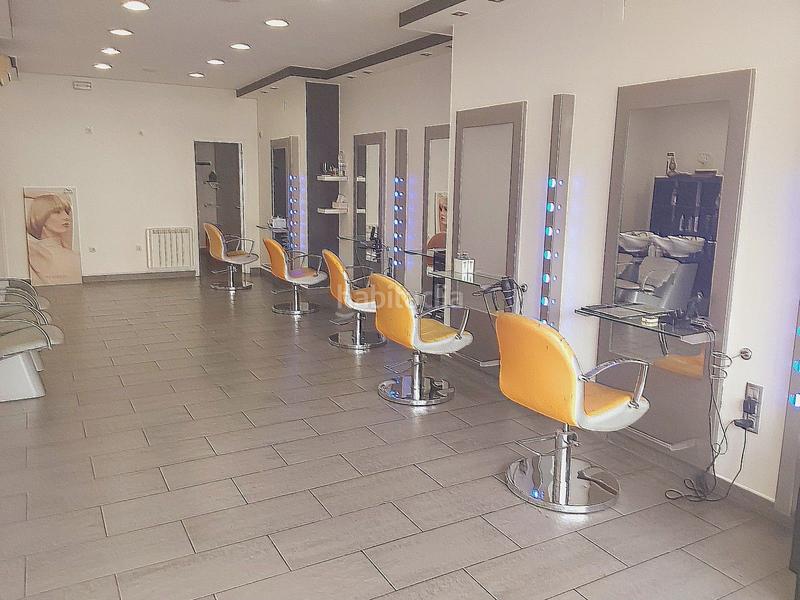 Foto 5b80dc18-e0b0-4586-823a-416ab565785c. Local commercial avec chauffage dans Zona Industrial Barberà del Vallès