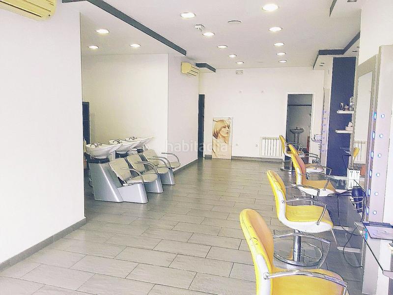 Foto edf9f04b-0912-48af-b282-de98ba856ab6. Local commercial avec chauffage dans Zona Industrial Barberà del Vallès