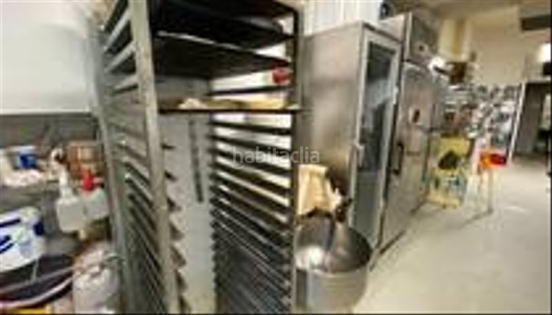 Foto 210a805a-a160-4e69-ac5d-f24d952b0f91. Traspaso local comercial traspaso despacho de pan obrador en Barcelona