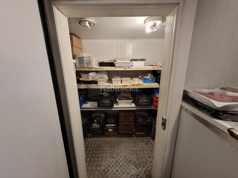 Foto c3b744c6-3bb3-4ed6-a188-bbb10285ae71. Pas-de-porte local commercial avec chauffage dans Dreta de l´Eixample Barcelona