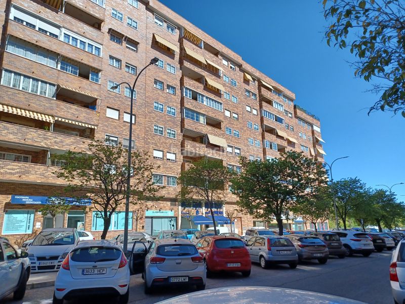 Foto ac58d1d1-90a4-4888-a7ba-61d5f51d6c08. Traspaso local comercial traspaso bar restaurante con terraza , madrid en Coslada