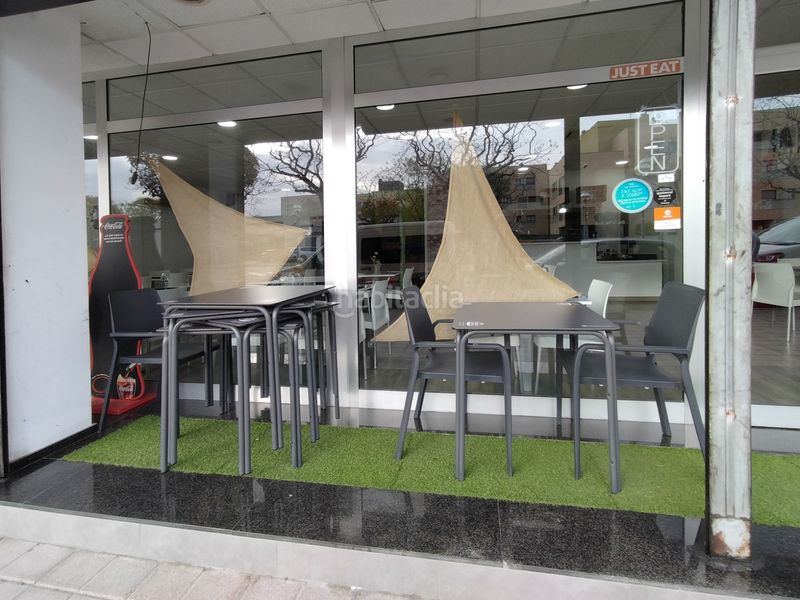 Foto c134473e-38d0-4fb2-a0c3-43f9eb31569a. Traspàs local comercial amb calefacció a Eixample Sant Joan Despí