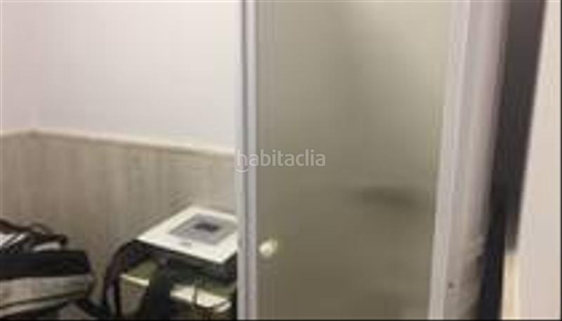 Foto 2a0260cb-99d8-48e7-9800-8cc0ec8ff6f0. Traspaso local comercial traspaso centro de estética en Cerdanyola del Vallès