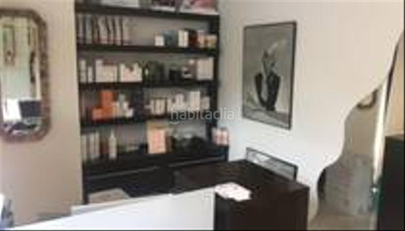 Foto 42df22be-7203-49b4-a9cd-10e3ae979c0a. Traspaso local comercial traspaso centro de estética en Cerdanyola del Vallès