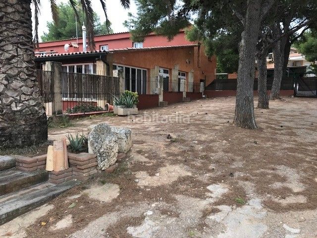 Foto 3b6db145-ec11-41ab-8913-aceb9c5dd085. Local comercial amb calefacció a Roda de Barà