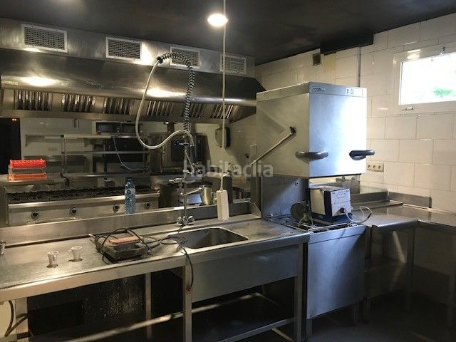 Foto 9f439717-8306-4000-96dd-22242e34a9ff. Local comercial amb calefacció a Roda de Barà