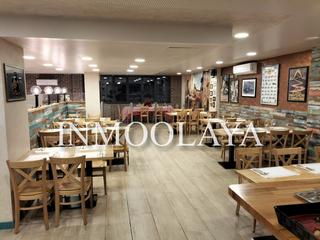 Pas-de-porte Local commercial à Centre. Traspaso de restaurante italiano con venta de sociedad en l'hosp