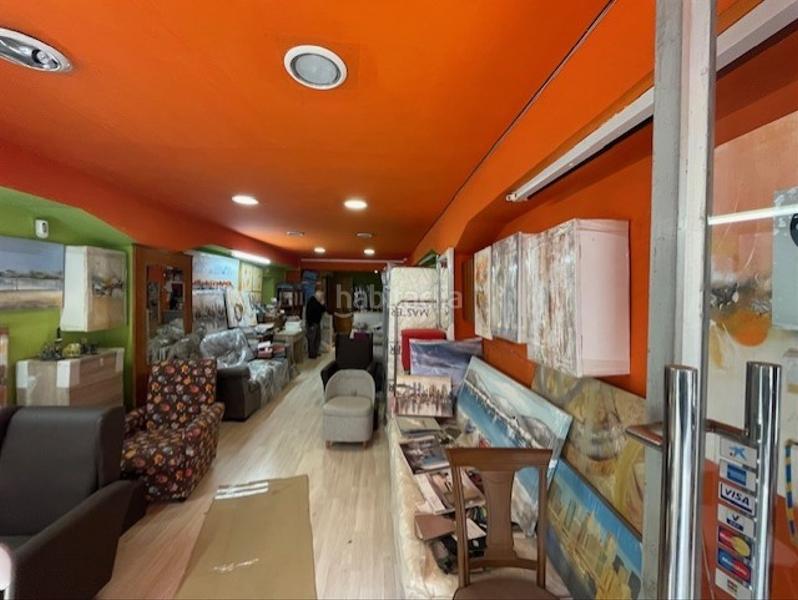 Foto a14c3ef1-a7c0-41d9-936d-4dcb61b65826. Local comercial a Baix Guinardó Barcelona