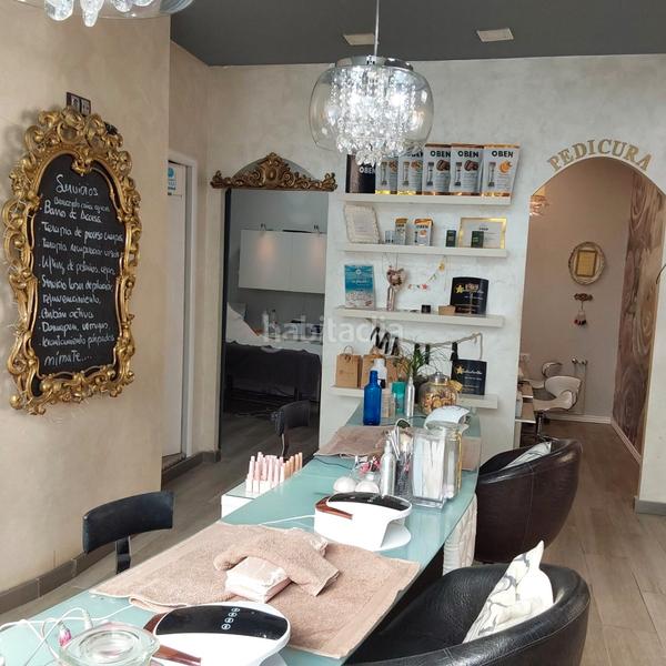 Foto 0d4869fd-8f21-4ba0-8789-2347cd9dd9a9. Trapasso locale commerciale con riscaldamento in Torre - Sana Terrassa