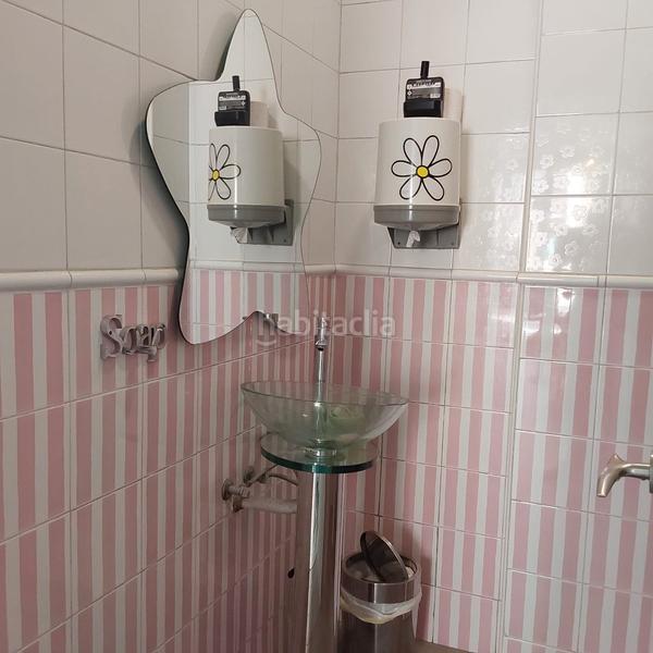 Foto 31a8ac94-9bb9-4548-9458-48187f49d132. Trapasso locale commerciale con riscaldamento in Torre - Sana Terrassa