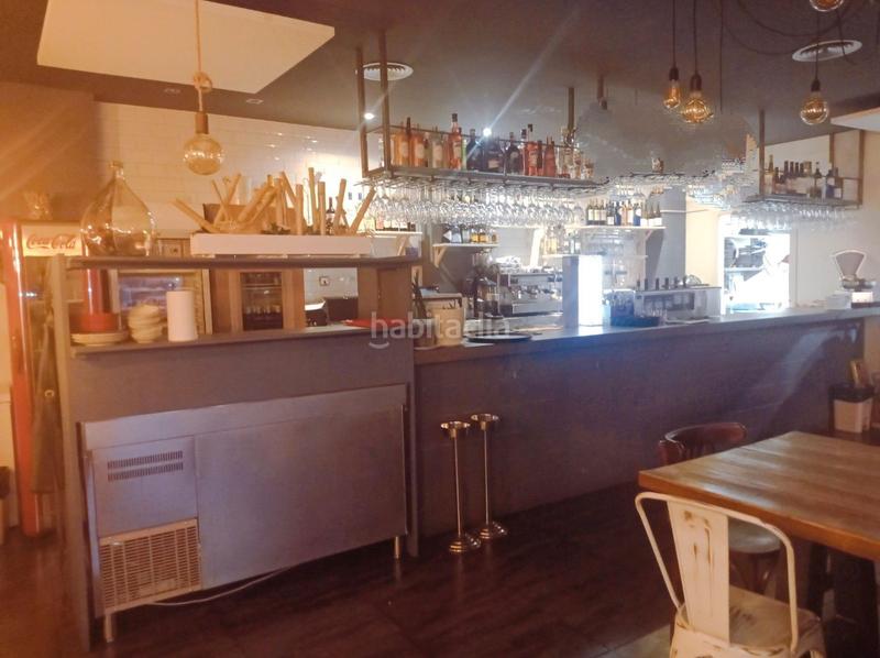 Foto 3f24d36e-99bf-4aa8-bb1e-6bbebca2c5b0. Pas-de-porte local commercial avec chauffage dans Barri del Centre Terrassa