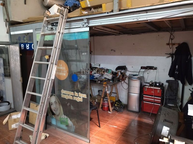 Foto ce50a652-d987-479a-be8d-c0a0ac03dbdb. Local comercial amb calefacció a Singuerlín Santa Coloma de Gramenet