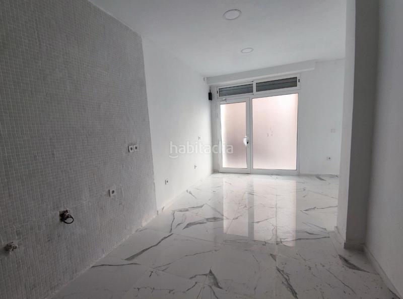 Foto dd80fee8-ccf5-48d8-85bc-b29b53ce7425. Local commercial avec chauffage dans Gorg Badalona