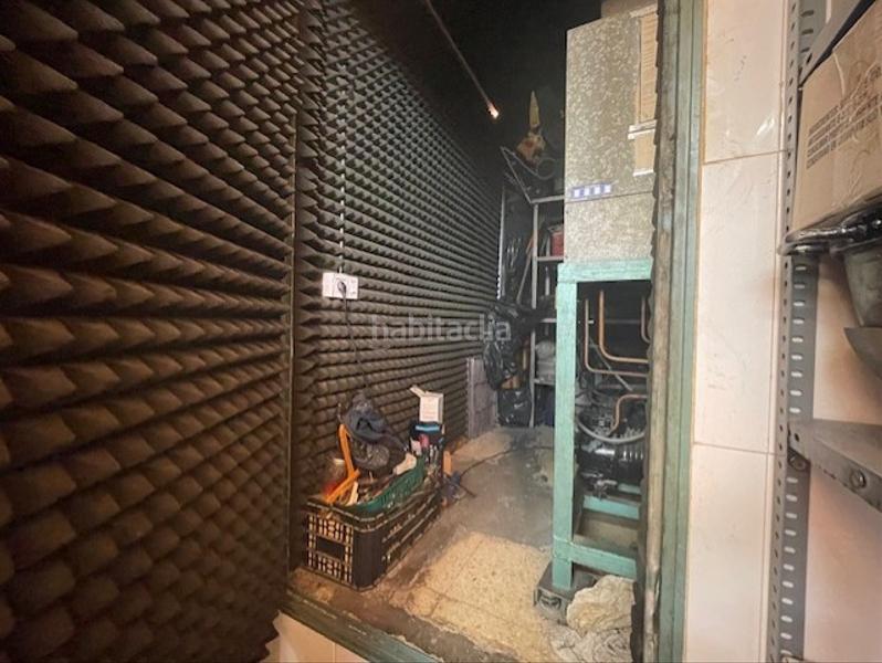 Foto 36c2b74b-8c57-445a-bdcf-982a0625a55a. Transfer business premise with heating in Sants Barcelona