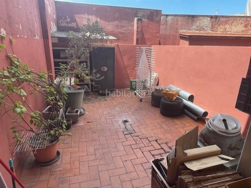 Foto 5d529346-de9b-42d7-ac1d-7de72b991010. Transfer business premise with heating in Sants Barcelona