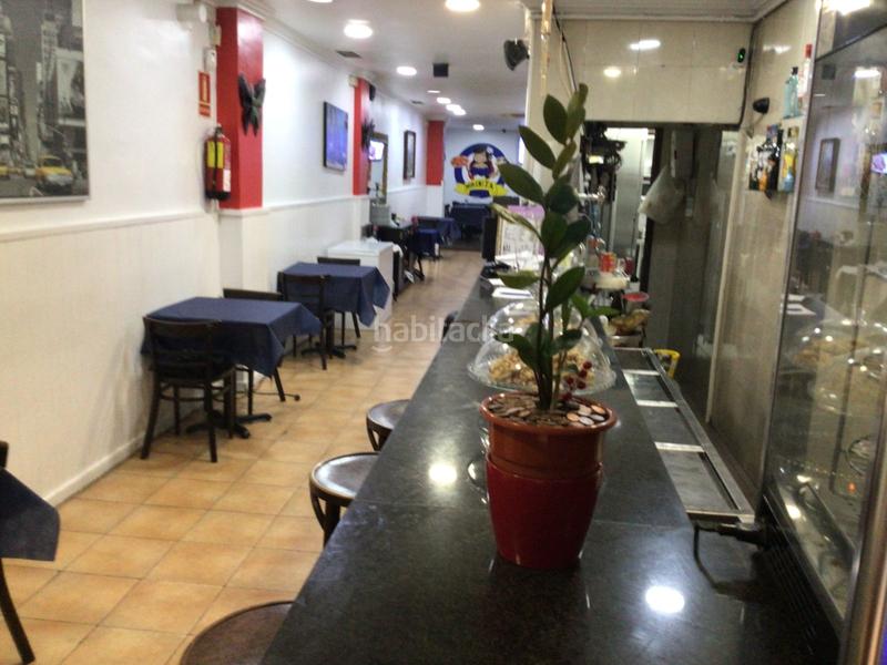 Foto 5dd516c6-396a-4948-84ee-087a1b81a31e. Traspàs local comercial a El Poble Sec - Parc de Montjuïc Barcelona