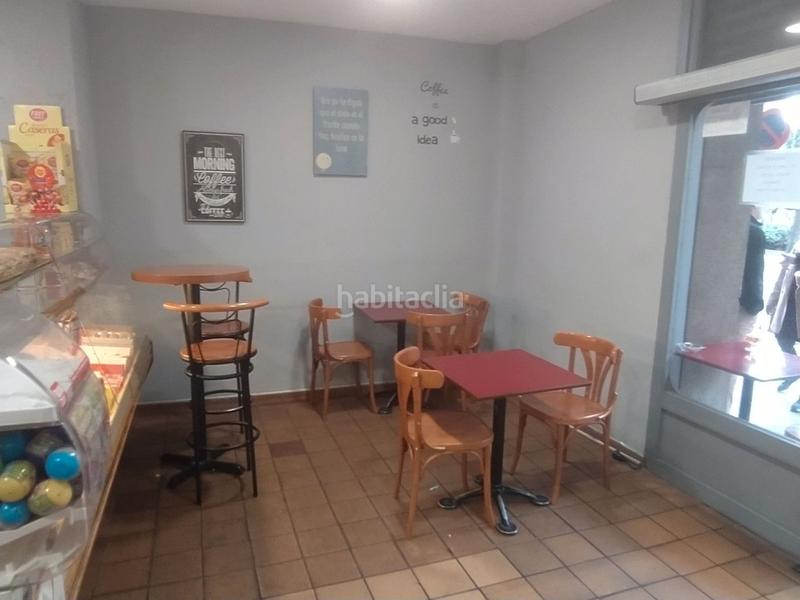 Foto 6d3f84ae-7600-41ca-851f-89c514a38221. Pas-de-porte local commercial avec chauffage dans Tres Torres Barcelona