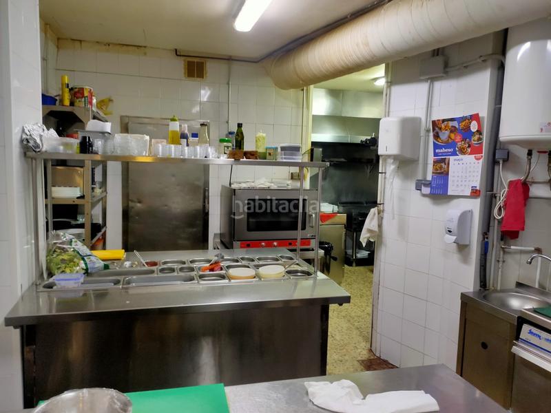 Foto 2934afc3-b0e4-4b52-b490-57ed2e9efe35. Transfer business premise with heating in Centre Santa Coloma de Gramenet