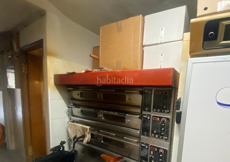 Foto 1dd27b44-3373-4305-b681-4180d1a1b77a. Traspàs local comercial amb calefacció a Olot