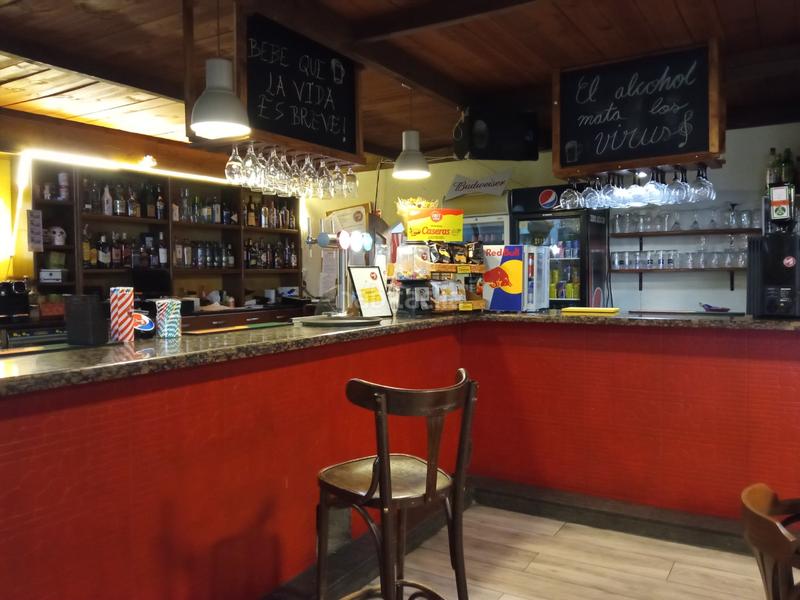 Foto a1128ef6-39ad-463c-8b1e-13e1cde57d49. Traspaso local comercial traspaso bar restaurante en Rubí