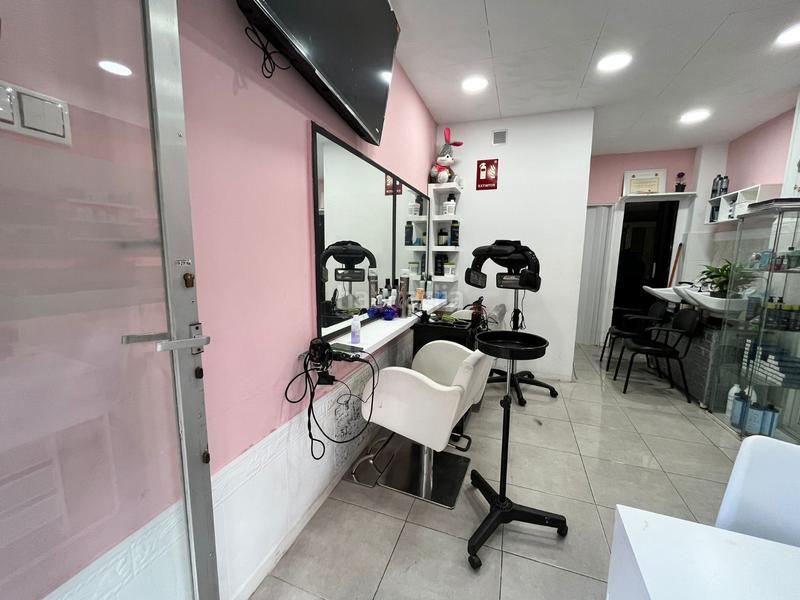 Foto 1d444657-9258-4211-bcfe-ff9eeff0413e. Traspàs local comercial a La Sagrera Barcelona