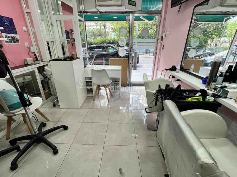 Foto 2ae83361-e7f5-402f-94ff-a29f29993df3. Traspàs local comercial a La Sagrera Barcelona