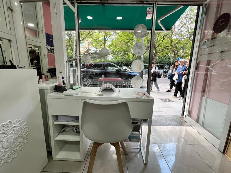 Foto 43066f19-9c83-43fc-956e-ede43909d72e. Traspàs local comercial a La Sagrera Barcelona