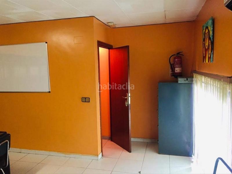 Foto 42efa97a-d619-4255-9142-041c54bd3670. Local comercial venta local + lic c3 en Vilamarina Viladecans