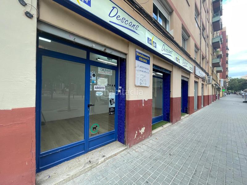 Foto a5497d6f-19a0-43cb-86c3-dfb5a134d120. Local comercial venta en rentabilidad de local comercial en sant andreu. en Barcelona