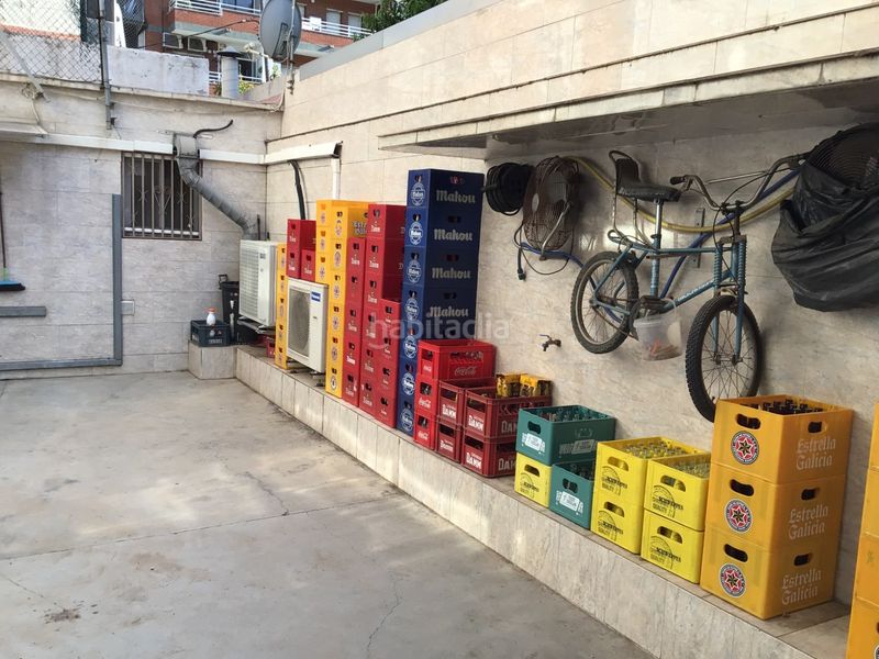 Foto 761d61f4-1f54-4ca9-83c9-12b1a168af57. Local comercial a Singuerlín Santa Coloma de Gramenet