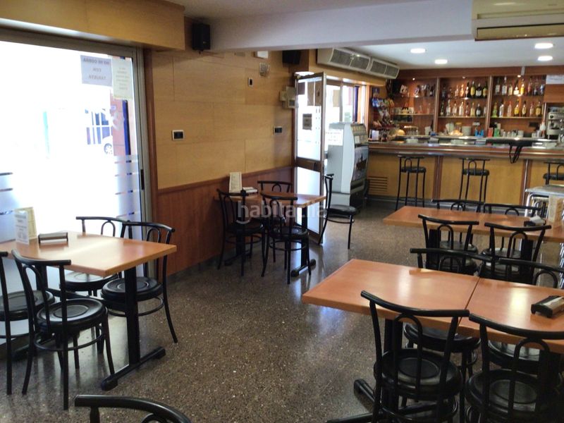 Foto 9b34001c-af37-408a-9d59-4c0cf3dc7370. Local comercial a Singuerlín Santa Coloma de Gramenet