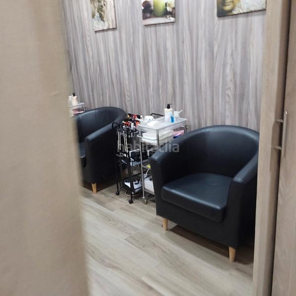 Foto 718bdef1-08e8-40a1-a4fa-91d2a27447f9. Traspàs local comercial amb calefacció a Sol i Padrís - Sant Oleguer Sabadell