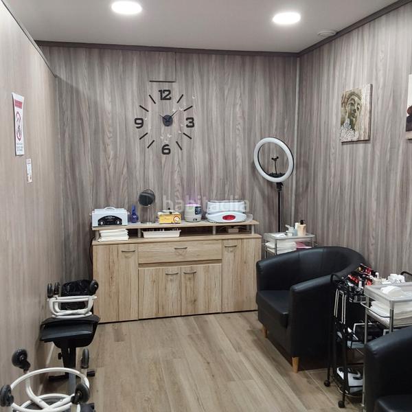 Foto a8d10354-c64a-4201-b904-d500524e9ec6. Traspàs local comercial amb calefacció a Sol i Padrís - Sant Oleguer Sabadell