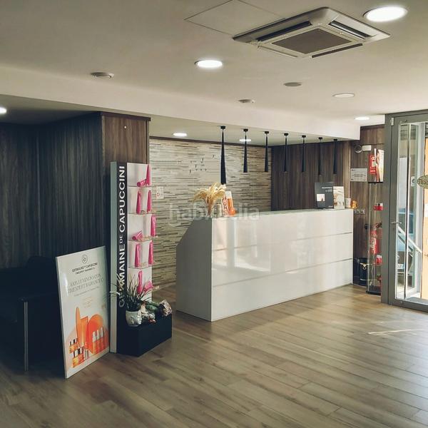 Foto d63963ec-071e-4970-9881-610be360db44. Traspàs local comercial amb calefacció a Sol i Padrís - Sant Oleguer Sabadell