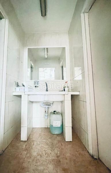 Foto 53261d66-1ef8-45cc-bd10-631b1fa8700a. Local comercial amb calefacció a El Poble Sec - Parc de Montjuïc Barcelona