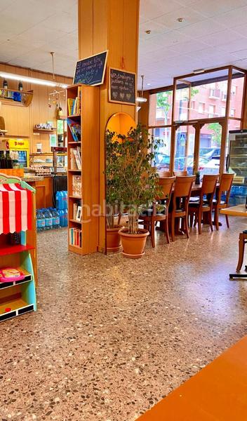 Foto c2be5324-e6de-4539-aa66-a1c3e319a0b8. Traspaso local comercial traspaso panadería con degustación en Viladecans