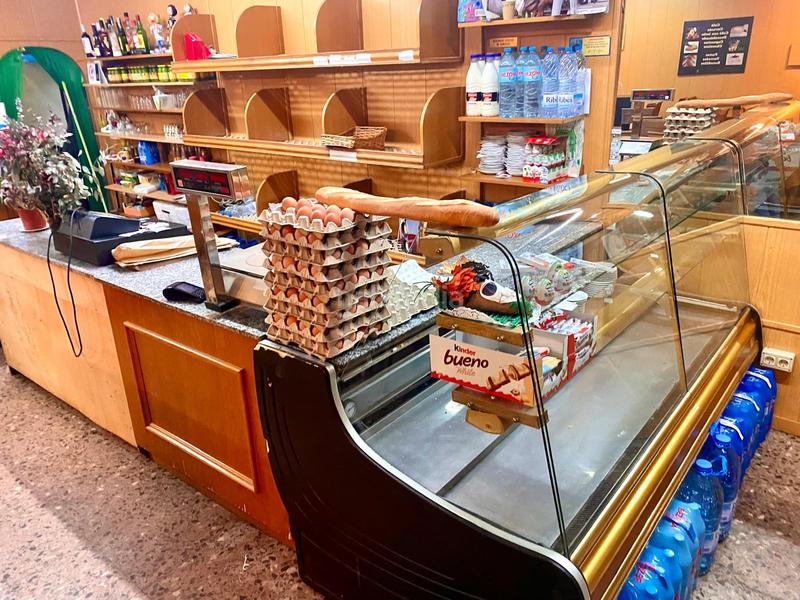 Foto d72ce83c-1acb-4176-8810-2e3ad02bde45. Traspaso local comercial traspaso panadería con degustación en Viladecans
