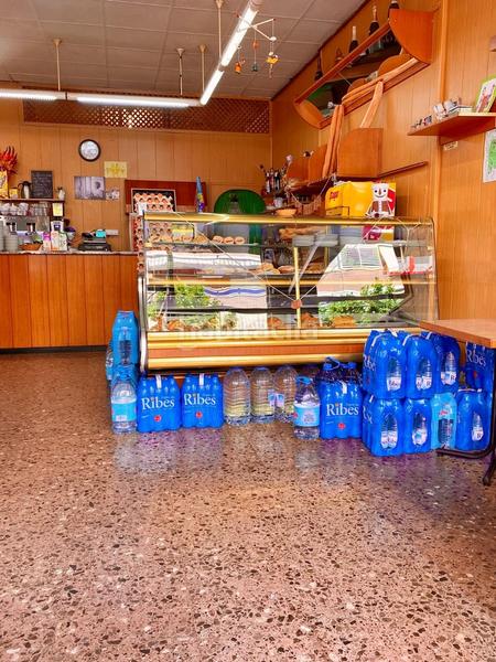 Foto dda0afa2-bb22-4b13-9040-bd845406ecbc. Traspaso local comercial traspaso panadería con degustación en Viladecans