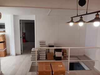 Local commercial à Zona Alta. Venta local comercial doble en premiá de mar