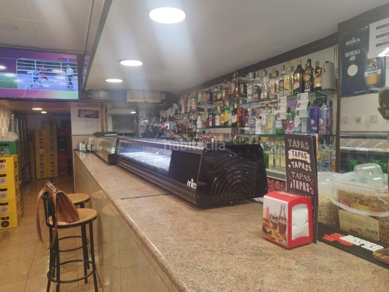 Foto 49e33bc4-b32b-4d52-a9ed-9ea0af4c298e. Traspàs local comercial amb calefacció a Sagrada Família Barcelona