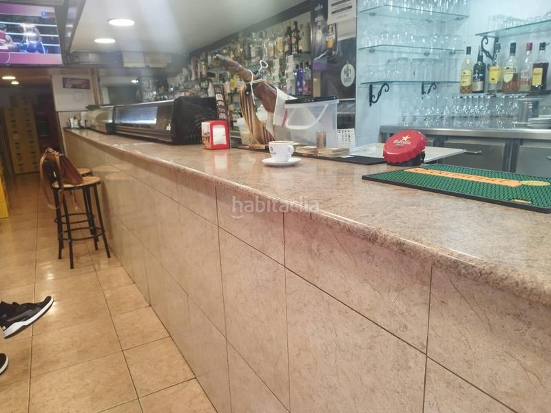 Foto 202d0747-55b6-49d8-acfc-ab0fe60f196e. Trapasso locale commerciale con riscaldamento in Sagrada Família Barcelona