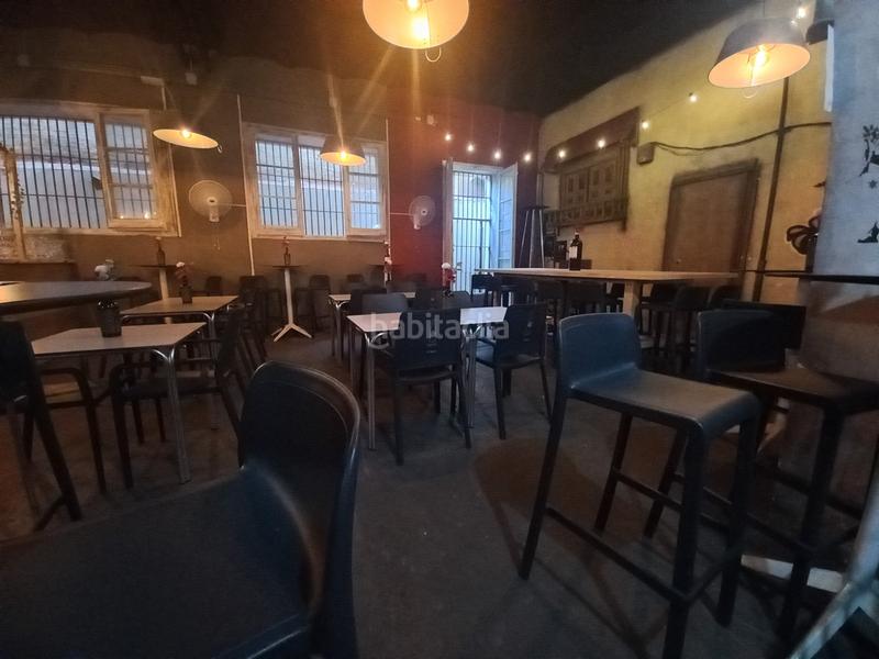 Foto 33663682-aef8-41cc-a564-f72cd829bfb9. Transfer business premise with heating in L´Antiga Esquerra de l´Eixample Barcelona