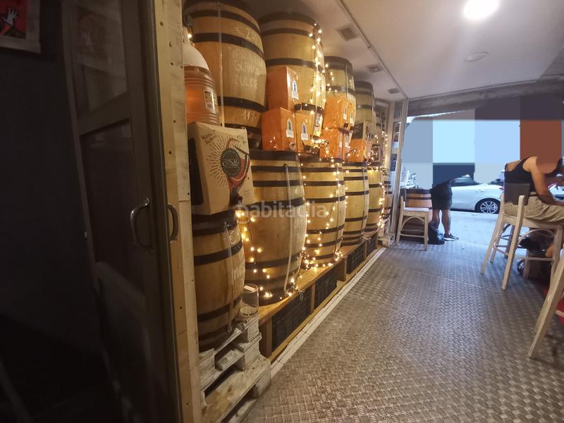 Foto 88ab74e7-eea8-45f0-8701-ae58fff28da2. Traspaso local comercial traspaso bodega de vinos con degustación en eixample en Barcelona