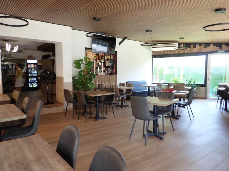 Foto 7947337c-cd51-4e71-8ecf-5ebc85cc715c. Pas-de-porte local commercial avec chauffage dans Lluminetes Castelldefels