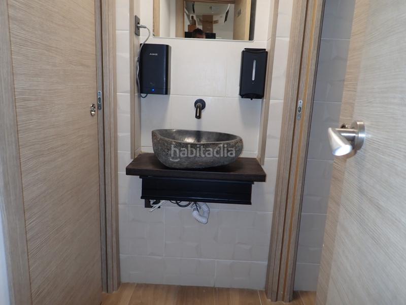 Foto c161d8c2-861f-4bf0-b832-e72acf1c2951. Pas-de-porte local commercial avec chauffage dans Lluminetes Castelldefels