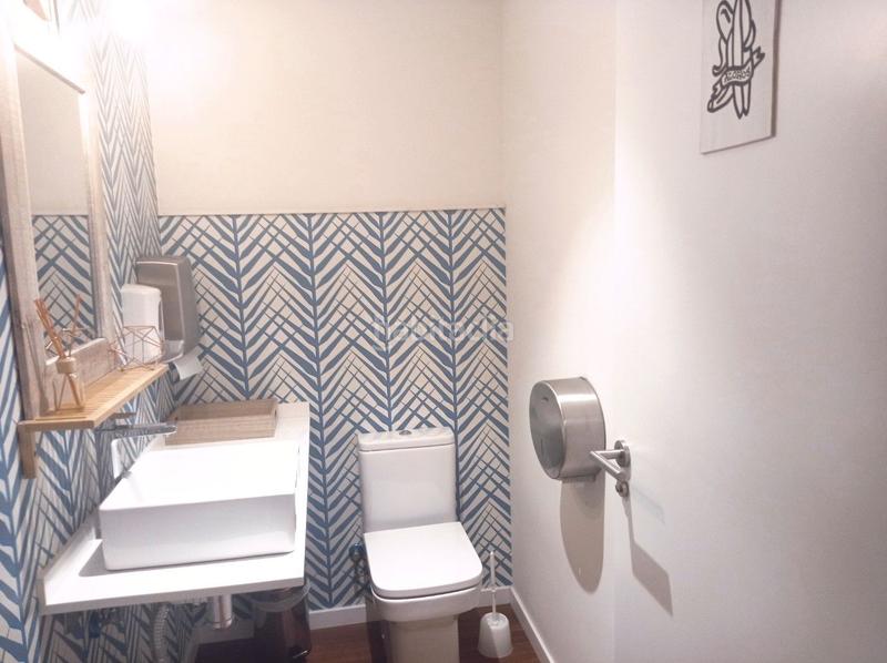 Foto e4ff8115-1513-4027-99c8-fcb7882a3528. Traspaso local comercial traspaso de restaurante c3 en Terrassa